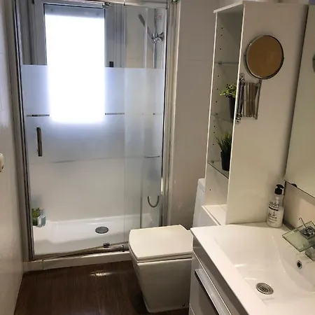 Alejate De Todo Pero Quedate Cerca Apartment